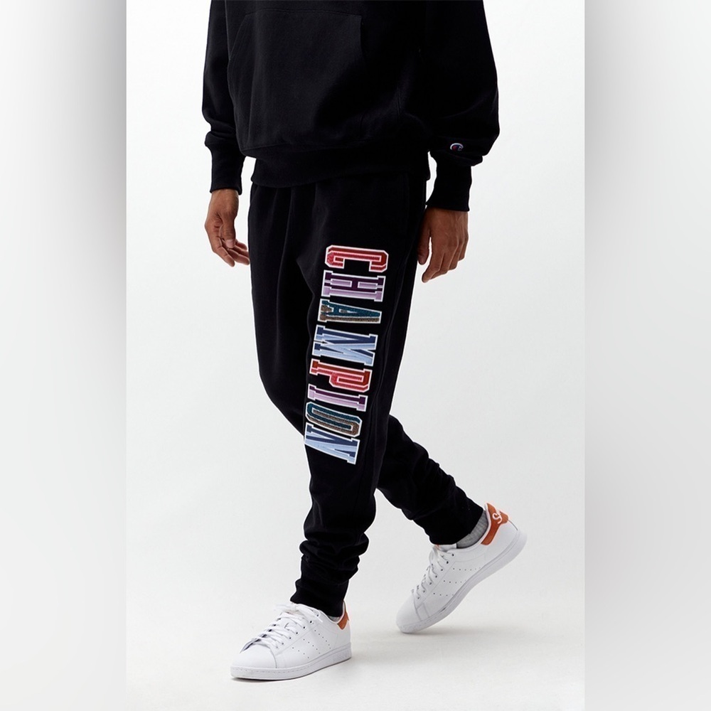 NWT - Champion Pacsun Exclusive - Collegiate Appliqué Pants - size XS